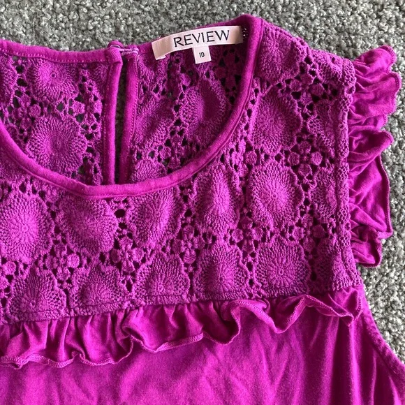 Pretty Review Top - Picture 2 of 5